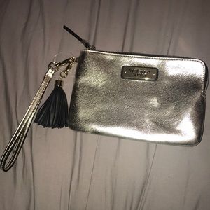 GOLD VICTORIA's SECRET WRISTLET